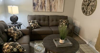 Cozy Townhouse in Quiet Area