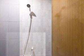 Standard Single Room, 1 Bedroom | Bathroom | Bidet - Graha Asri Syariah (Sidoarjo)