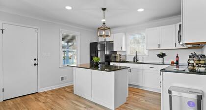 Close To It All w/ Hot Tub- Greenville, SC