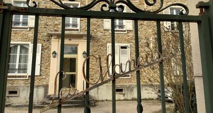 Apartment in a quiet residence in the heart of Barbizon