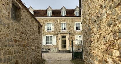 Apartment in a quiet residence in the heart of Barbizon