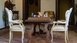 Flat-screen TV - Schloss Sennfeld (Adelsheim)