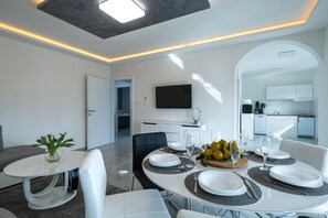 Dining - Villa LiLi Apt 1 with balcony (Porec)