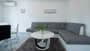 Unclassified image, 2 of 31, button - Villa LiLi Apt 2 with balcony (Poreč)