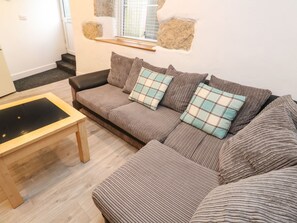 Living area - Blue Skies (Hayle)