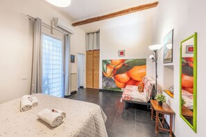 1 chambre, fer et planche à repasser, Wi-Fi, draps fournis