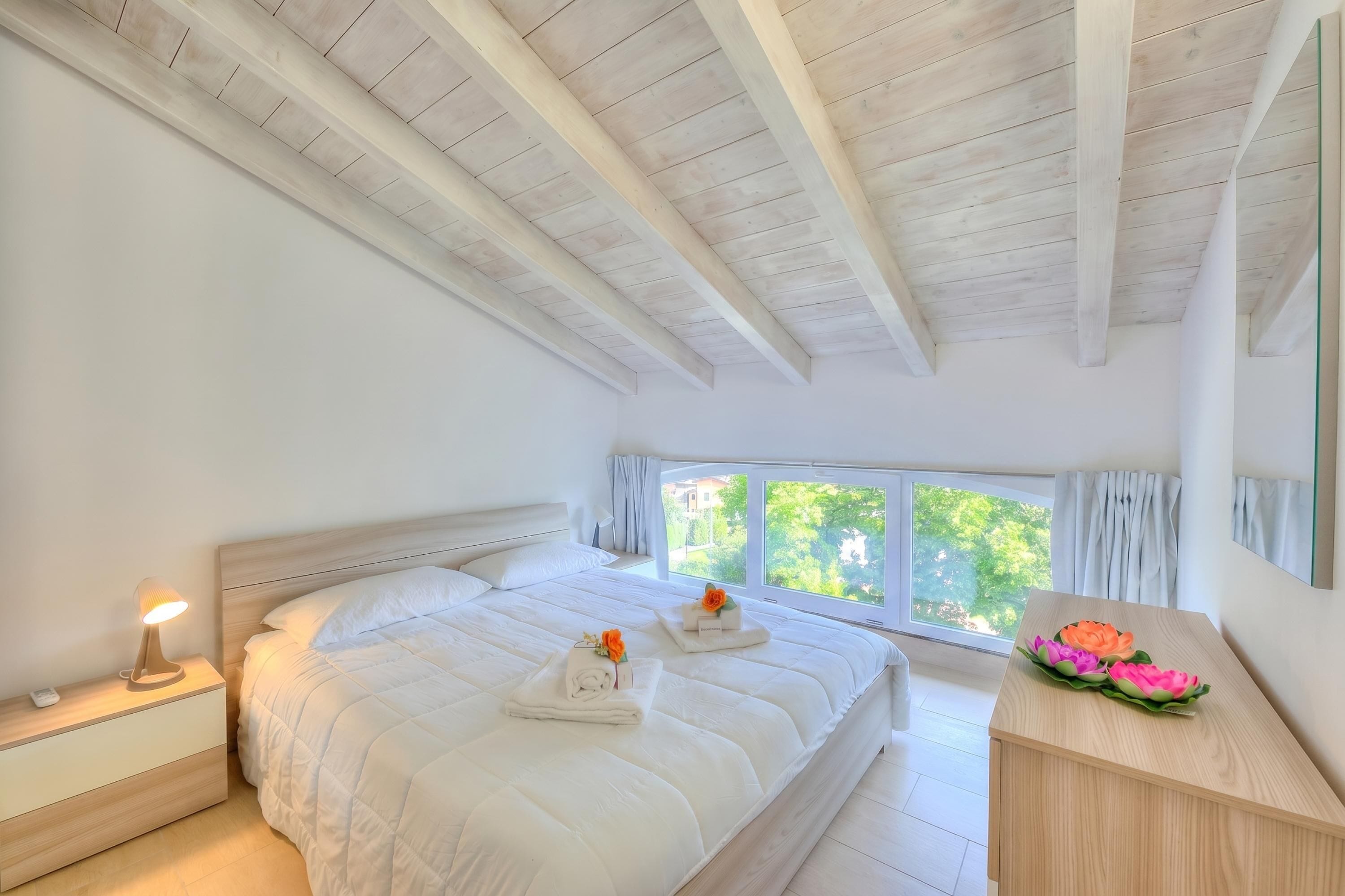 Perhehuoneisto, useita makuuhuoneita, 2 kylpyhuonetta (Golden Terrace) | 2 makuuhuonetta, ilmainen Wi-Fi, vuodevaatteet