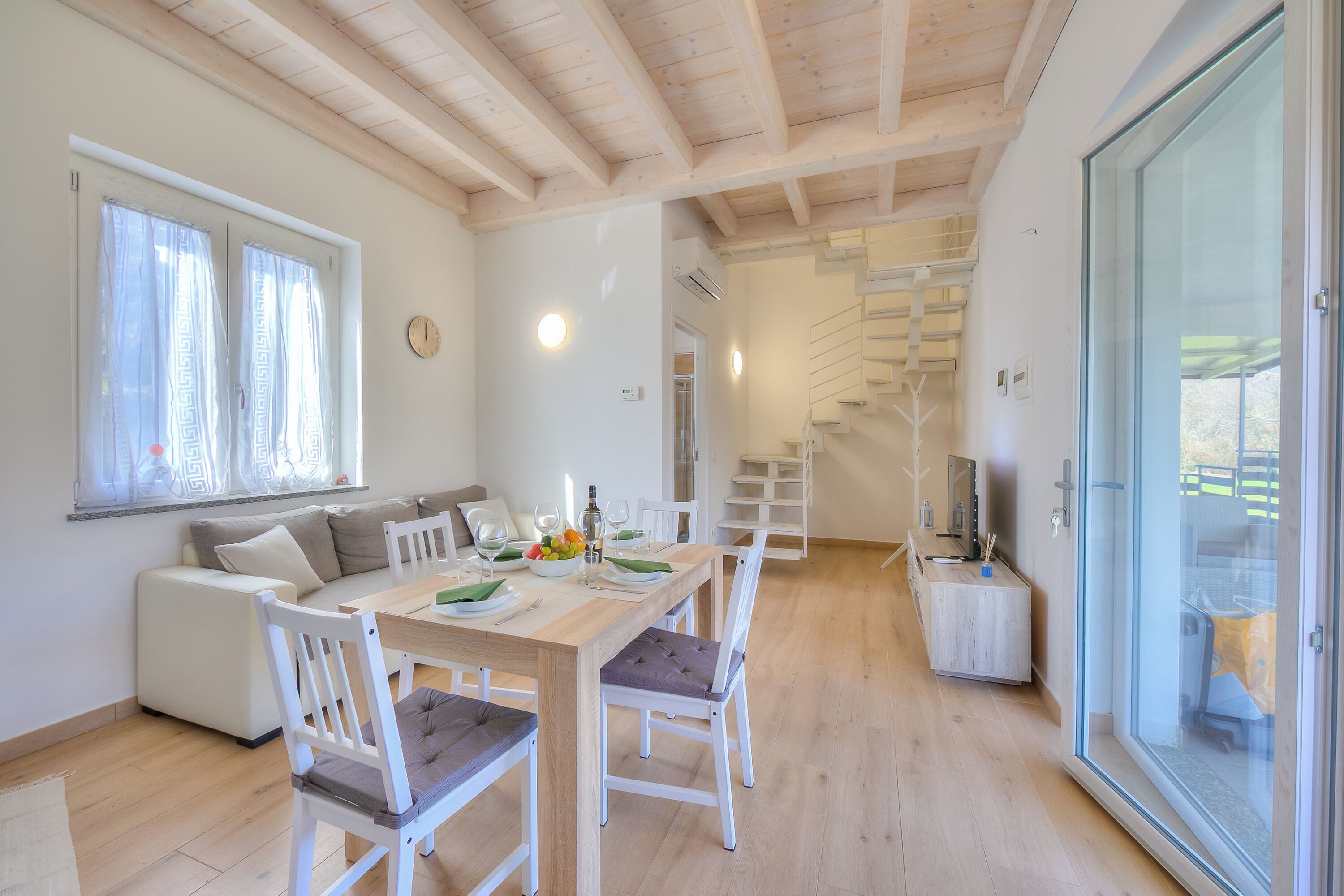 Apartamento família, vários quartos, 2 banheiros (Sunflower Terrace) | Opções para refeição