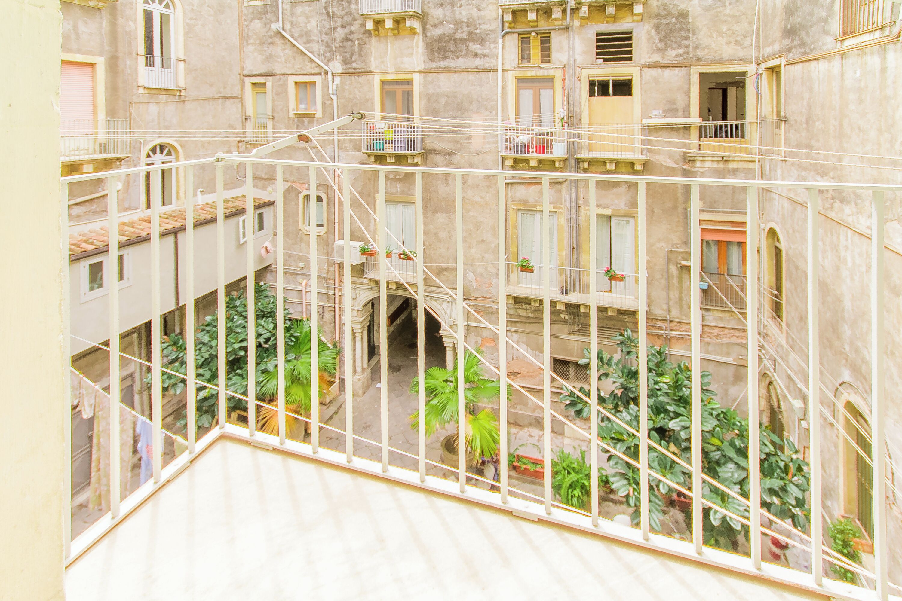 Family Apartment, Multiple Bedrooms, 2 Bathrooms (Sicula home in the city center) | Property grounds