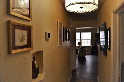 The Gateway - a Beautiful Relaxing Three Bedrooms Apartment