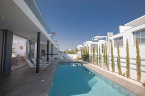 Villa, 4 Bedrooms, Private Pool, Garden View | Front of property
