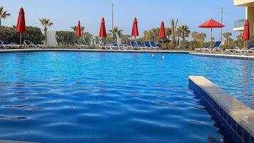 Chalet, 2 Bedrooms, Accessible, Smoking | Pool | Outdoor pool