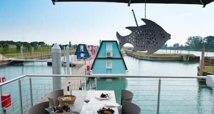 Tranquil Marina Azzurra Resort House Boat 2 Bedroom Sleeps 6