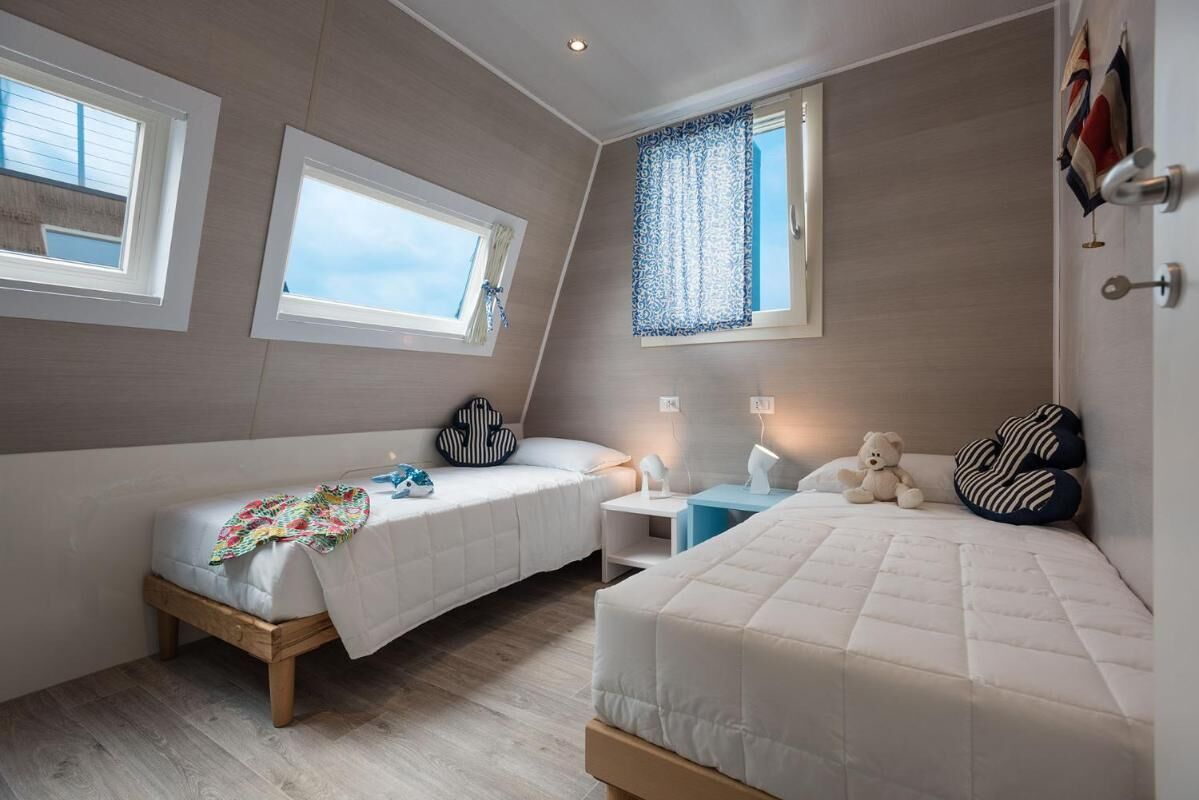 2 bedrooms