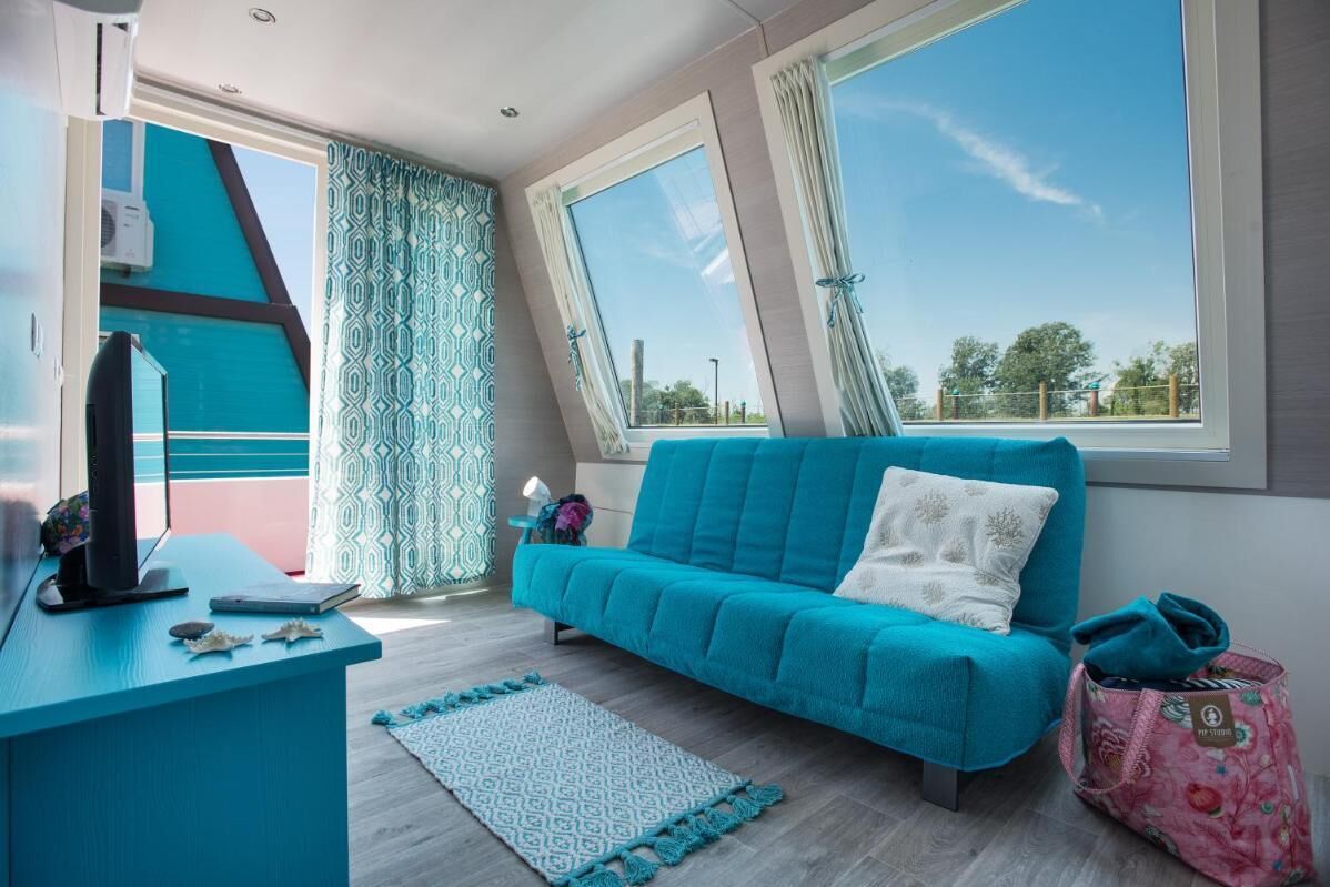 House, 2 Bedrooms, Balcony | Living area