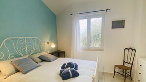 บ้านพัก, 2 ห้องนอน, สูบบุหรี่ได้, วิวสวน | 2 ห้องนอน