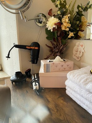 Chambre, 3 chambres | Salle de bain