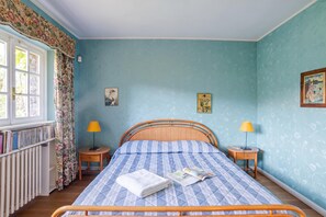 Family Villa, Multiple Bedrooms (Villa Colle) | 5 bedrooms, iron/ironing board, free WiFi, bed sheets - Villa Colle (Tremezzina)