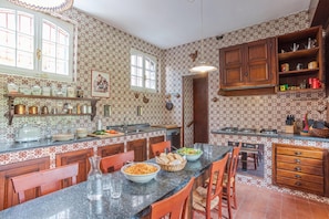 Family Villa, Multiple Bedrooms (Villa Colle) | Private kitchen | Fridge, microwave, oven, stovetop - Villa Colle (Tremezzina)