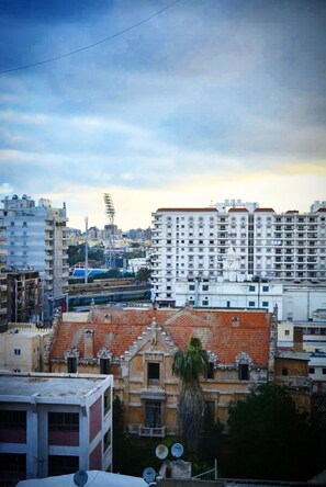 Phòng tập thể, 1 phòng ngủ, hút thuốc, ban công | Ngoại thất