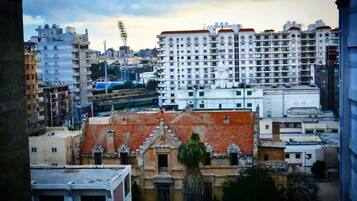 Shared Dormitory, 1 Bedroom, Smoking, Balcony | Bahagian luar