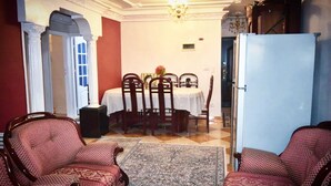Shared Dormitory, 1 Bedroom, Smoking, Balcony | Dining room - Room in Apartment - Best Price In Downtown, Walk Everywhere (Alexandria)