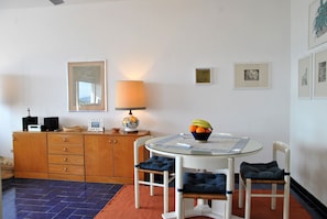 Casa, 2 quartos, para fumantes, sacada | Sala de estar