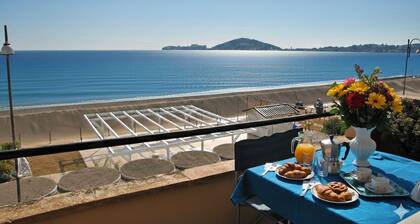 Edy sea View Holiday Apartment