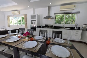 Villa, 4 Bedrooms, Private Pool | Dining - Phikun Private Pool Villa (Chalong)