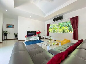 Villa, 4 Bedrooms, Smoking, Private Pool | Room amenity - Phikun Private Pool Villa (Chalong)