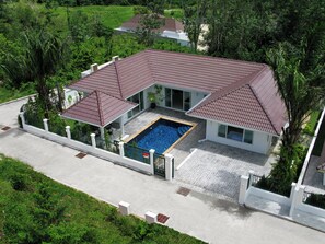 Villa, 4 Schlafzimmer, Raucher, eigener Pool | Pool | Außenpool