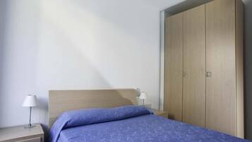 Apartment, 2 Bedrooms, Smoking, Balcony | 3 bedrooms