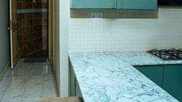 Apartment, 2 Bedrooms, Balcony | Dining