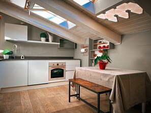 Shared Dormitory, 1 Bedroom, Smoking | Interior - Room in Apartment - The Sweet Attic of Lu in the Historic Center (Ravenna)