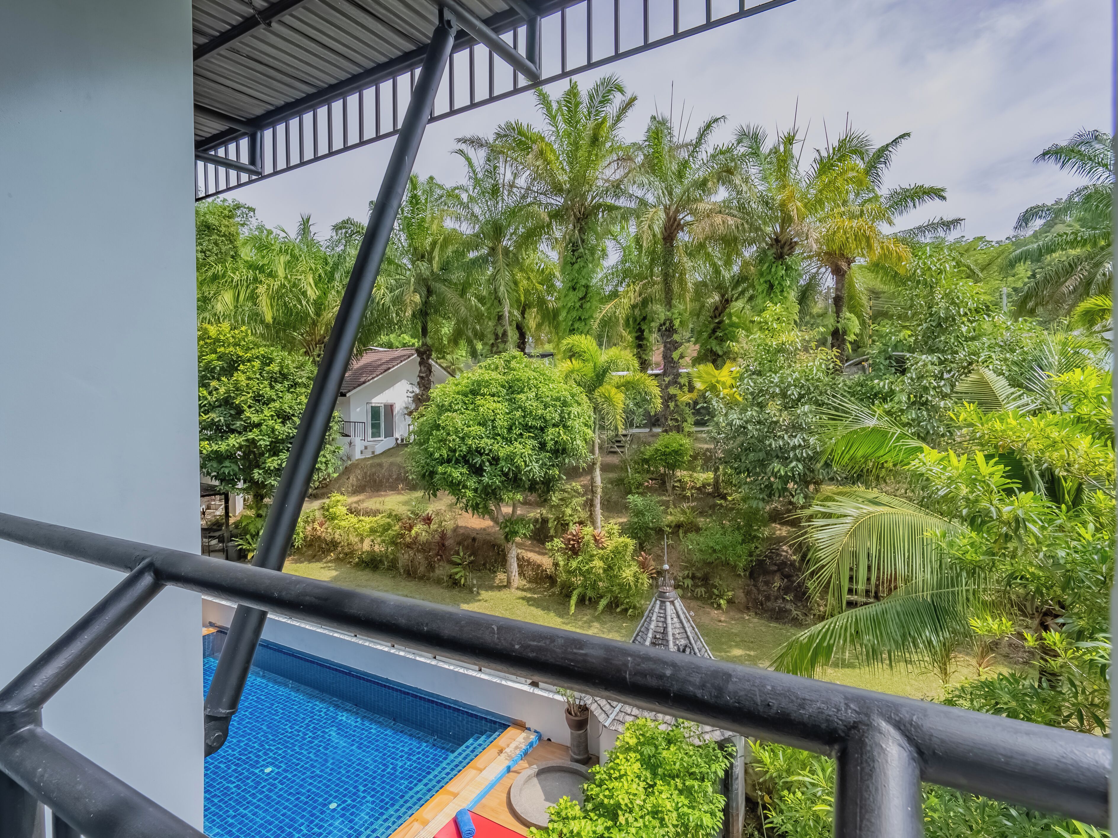 Foto - Luxurious 10-bedroom Villa With Private Pool in Chalong, Phuket