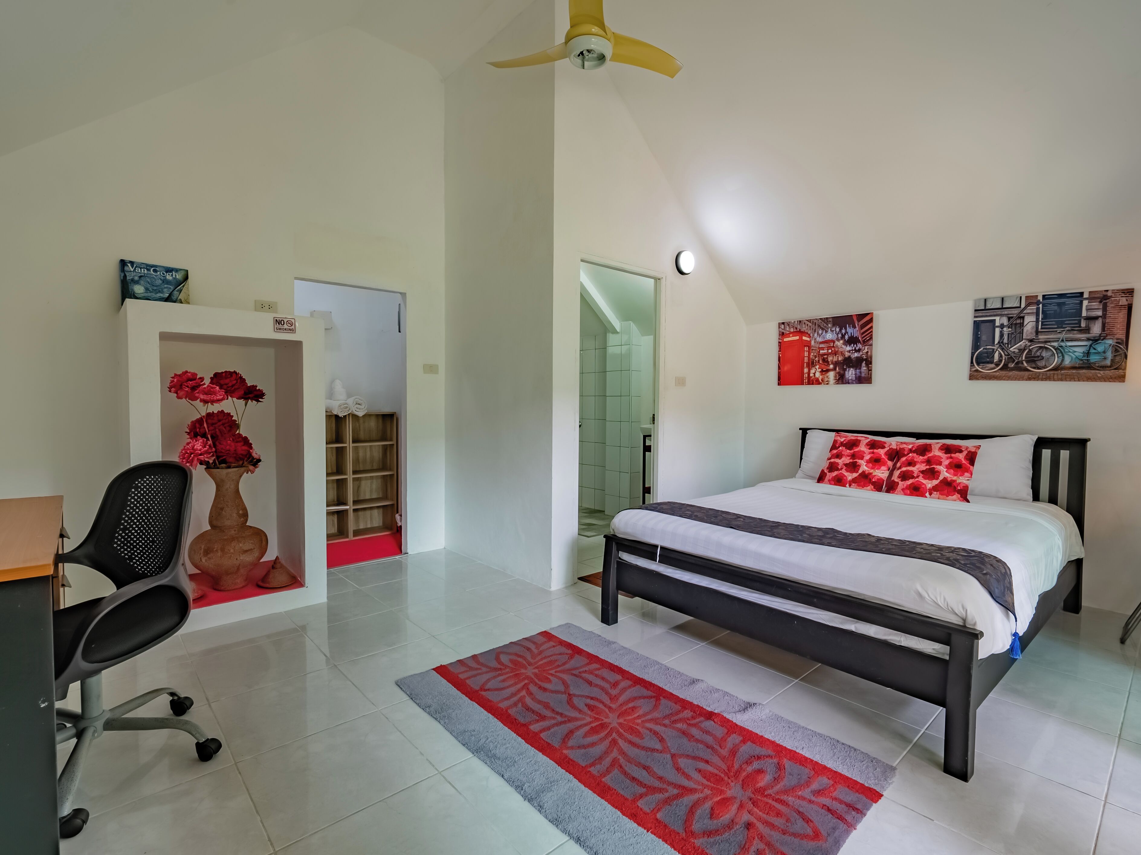 Photo - Luxurious 10-bedroom Villa With Private Pool in Chalong, Phuket