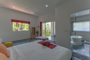 Villa, Multiple Bedrooms, Private Pool, Garden View | Bathroom | Towels