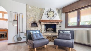 Apartment, 2 Bedrooms, Patio, Garden View | Interior
