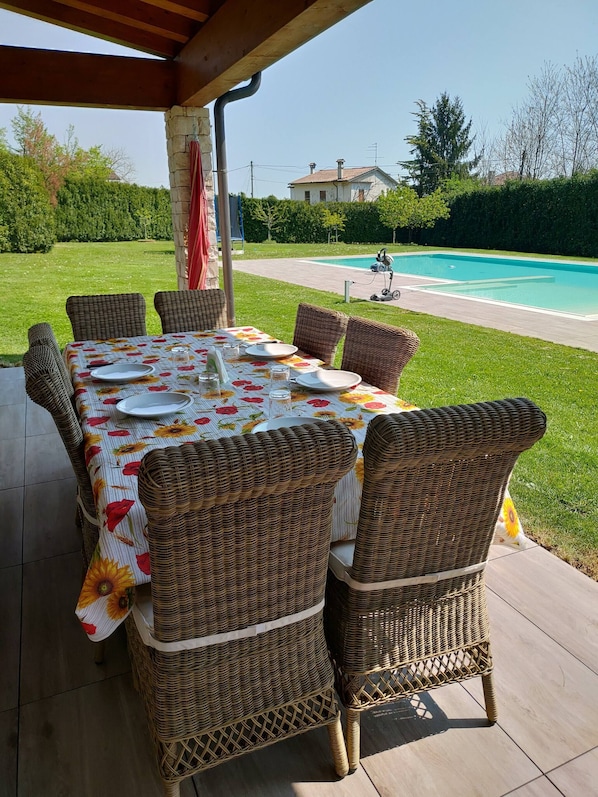 Apartment, 2 Bedrooms, Patio, Garden View | Pool | Outdoor pool