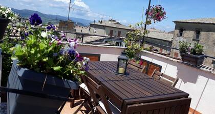 Very Central Apartment, a few Steps From the Duomo and the Theatre, With Balcony