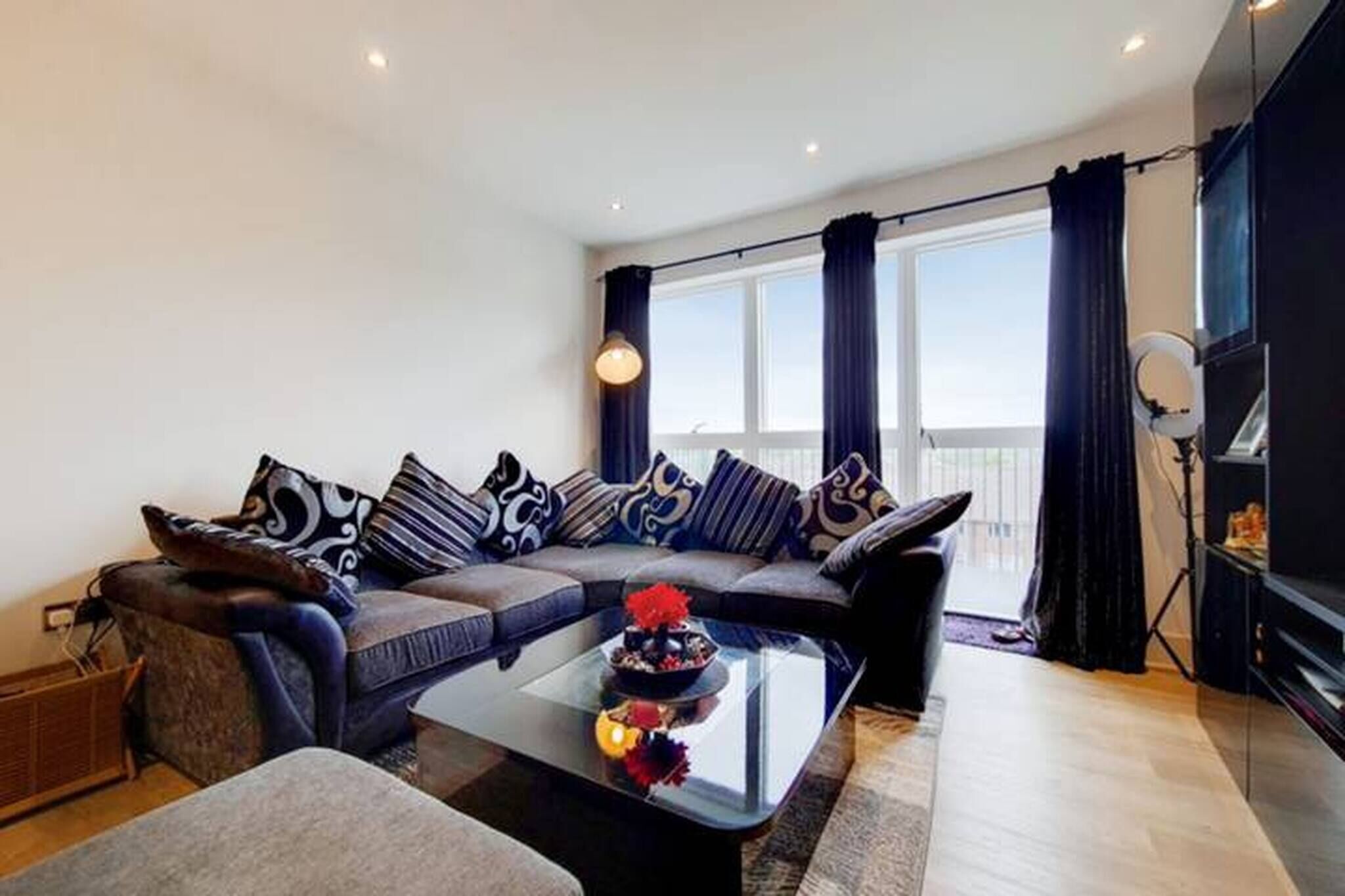 Apartment, 2 Bedrooms, Balcony | Living area