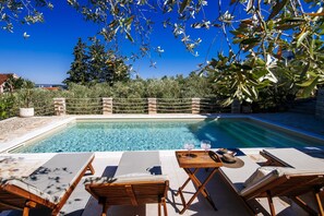 Apartamento, 2 quartos, para fumantes, piscina particular | Piscina | Piscina externa