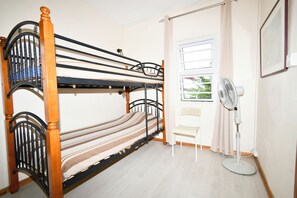 3 bedrooms, in-room safe, iron/ironing board, free WiFi