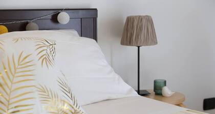 Central Apartment With Balcony