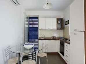 Departamento, 2 habitaciones, para fumadores, patio | Interior