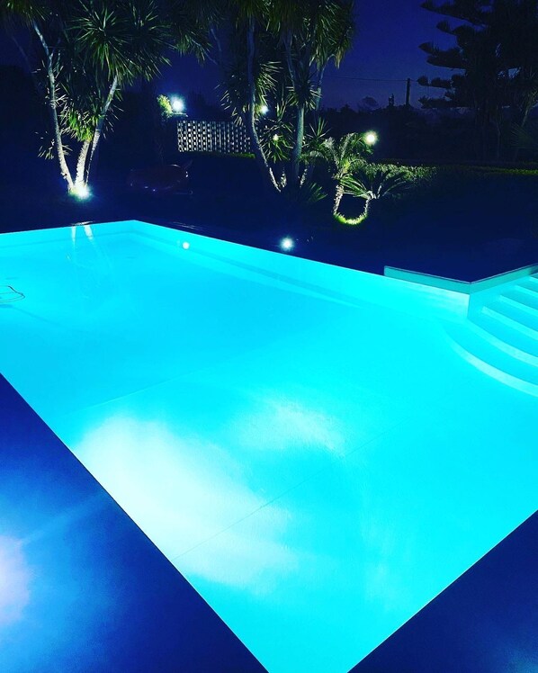 Villa - 3 soveværelser - privat pool - udsigt til have | Pool | Udendørs pool