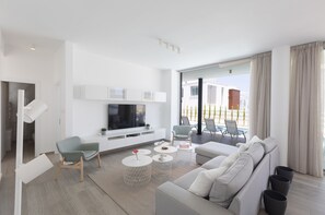 Villa, 4 habitaciones, alberca privada, vista al jardín | Servicios de la habitación