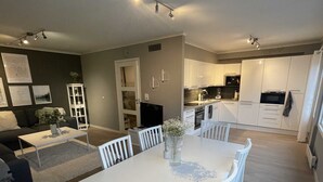 Room, 1 Bedroom | Living room - Room in Apartment - Apartment With one Bedrooms and Parking in the City of Stavanger (Stavanger)