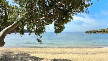 Villa, 6 slaapkamers, balkon | Strand