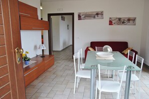 Villa, 2 chambres, fumeur, piscine privée | Aire de séjour